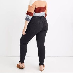 Madewell Black Midrise Button Ankle Skinny Distressed Jeans 37 (22W)
